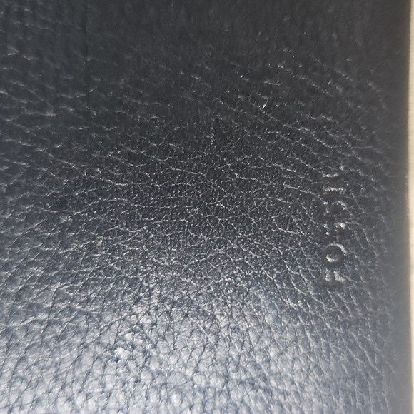 Classic Fossil Navy Blue Long Leather Wallet - Picture 2 of 4
